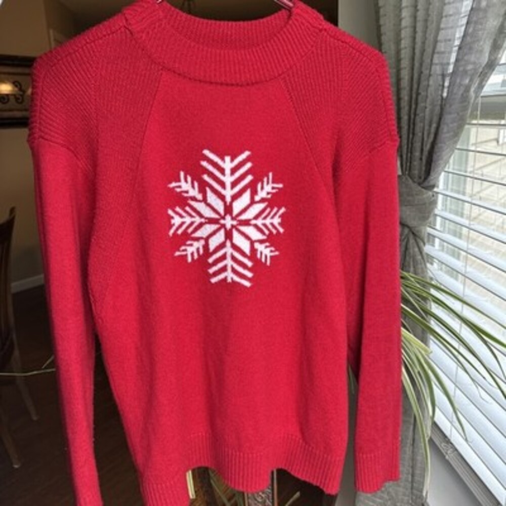 Talbots Sweater Women's Size S Snowflake Red Crew Neck Long Sleeve Pullover